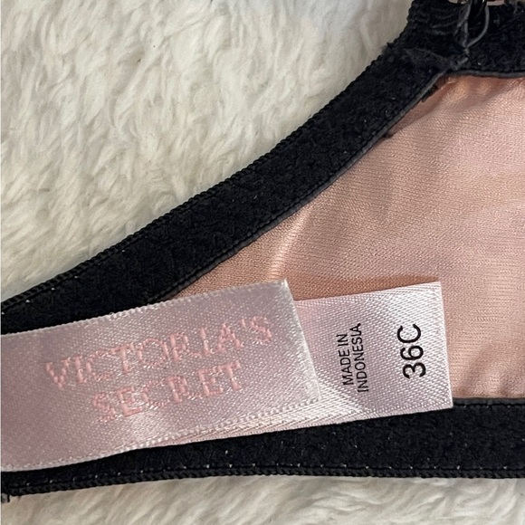 Victoria's Secret Lace Detail Bra in Cream and Tan - Picture 6 of 6